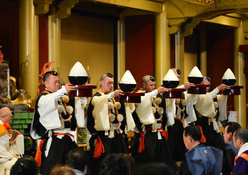 Um Festival de Arroz Único no Japão Um Festival de Arroz Único no Japão
